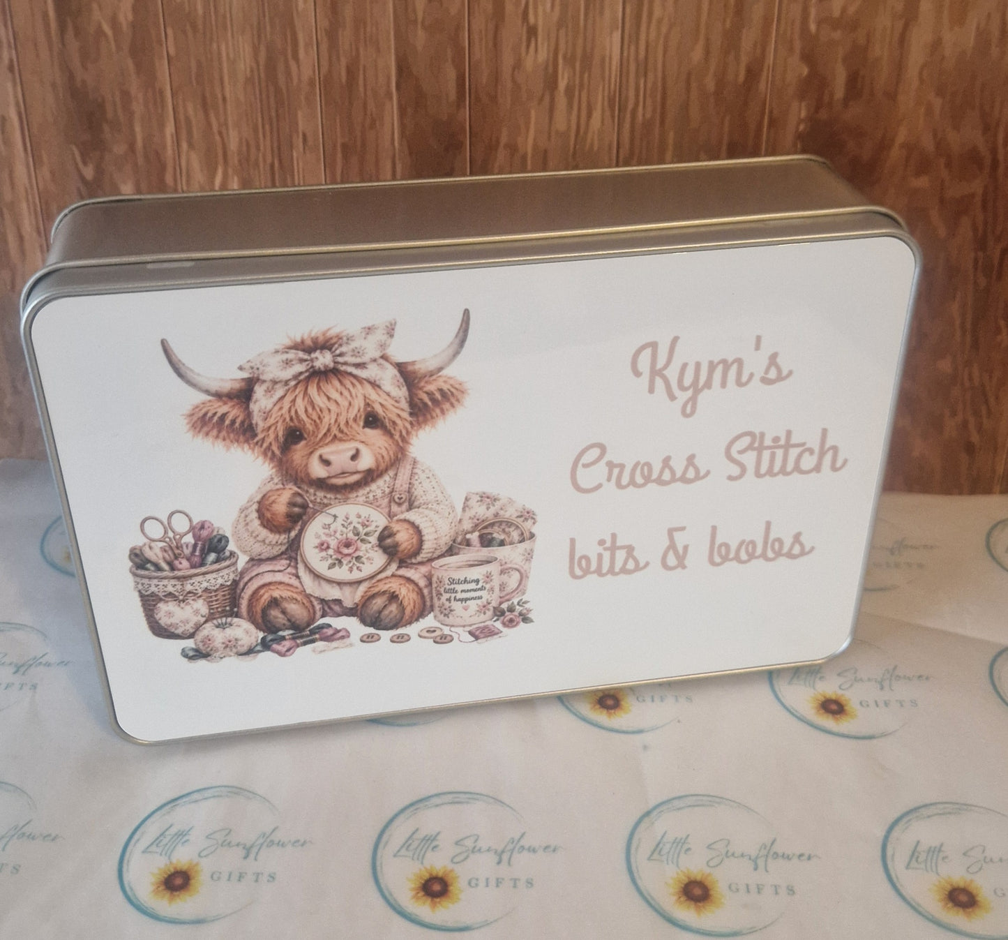 Metal tin with crafty Highland cow design